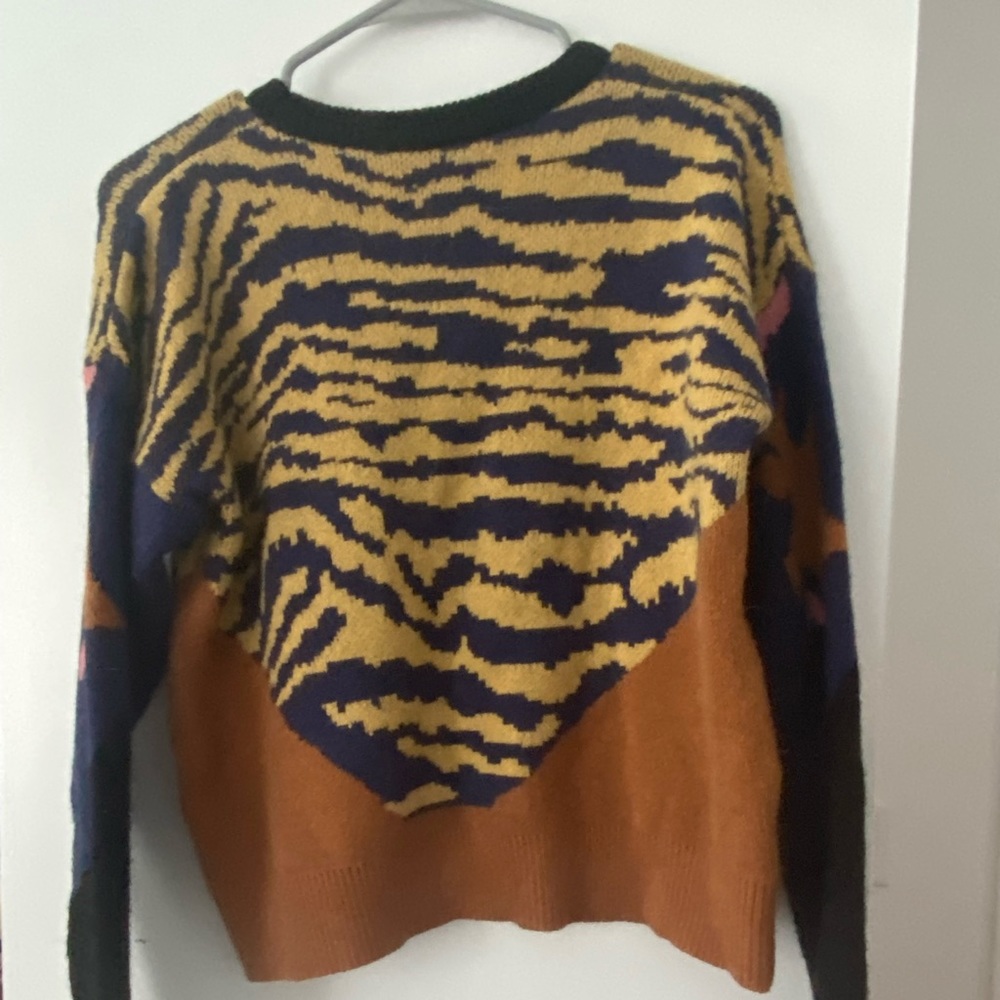 Multi-pattern sweater